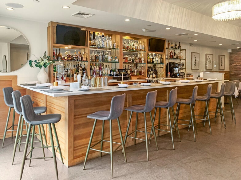 More Photos Of 2757 Long Beach Rd, Oceanside Storefront Retail Residential For Lease