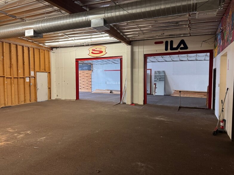 More Photos Of 13161-13245 Harbor Blvd, Garden Grove Restaurant For Lease