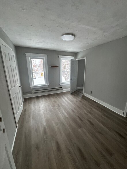 More Photos Of 61 Thorp St, Binghamton Apartments For Sale