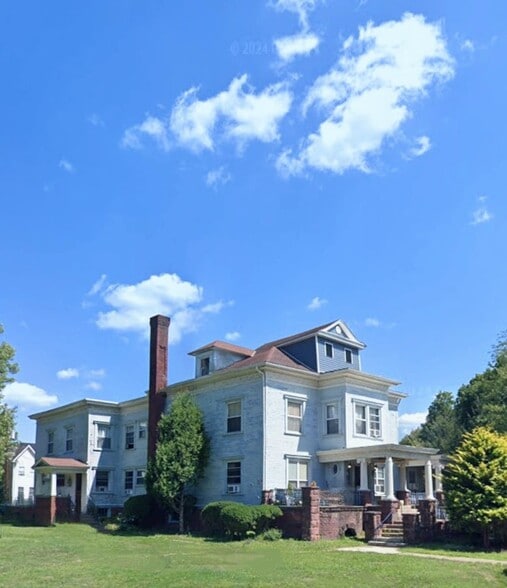 More Photos Of 150-154 Belvidere Ave, Washington Apartments For Sale