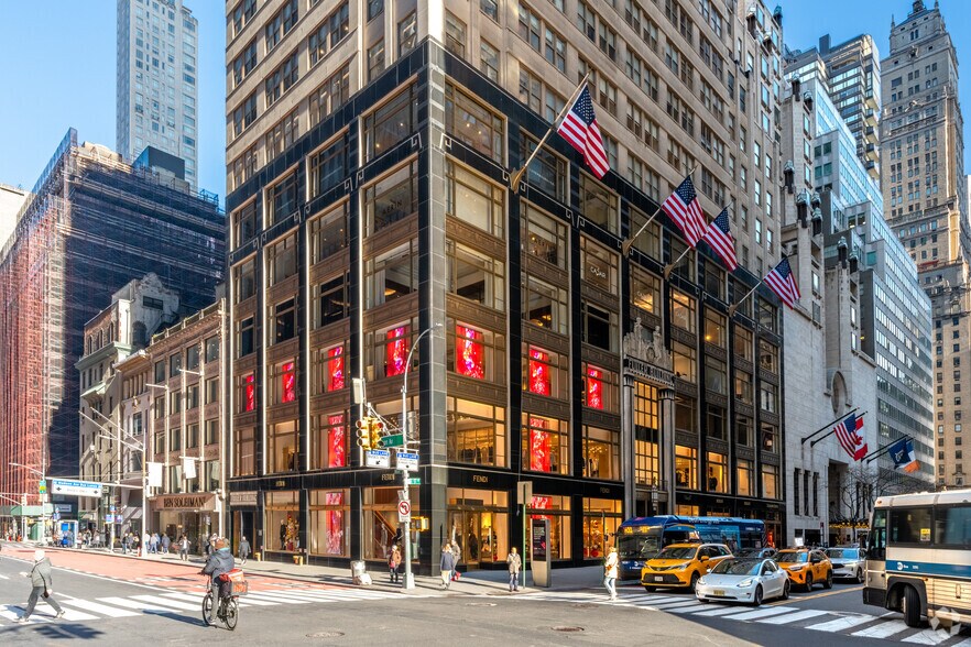 More Photos Of 595 Madison Ave, New York Office For Sale