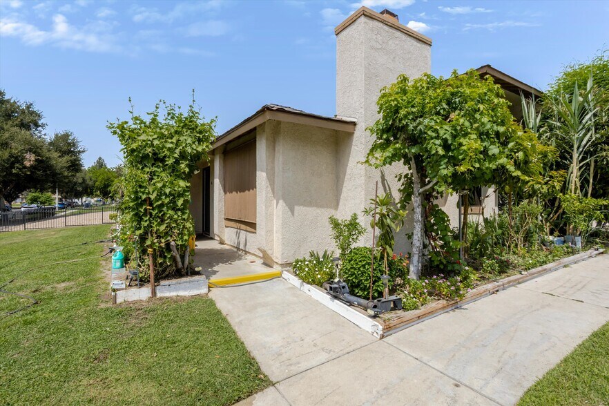 More Photos Of 1140 Oxford Dr, Redlands Apartments For Sale