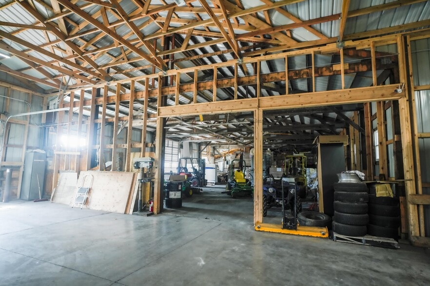 More Photos Of 145 Railroad Ave, Ellsworth Warehouse For Sale