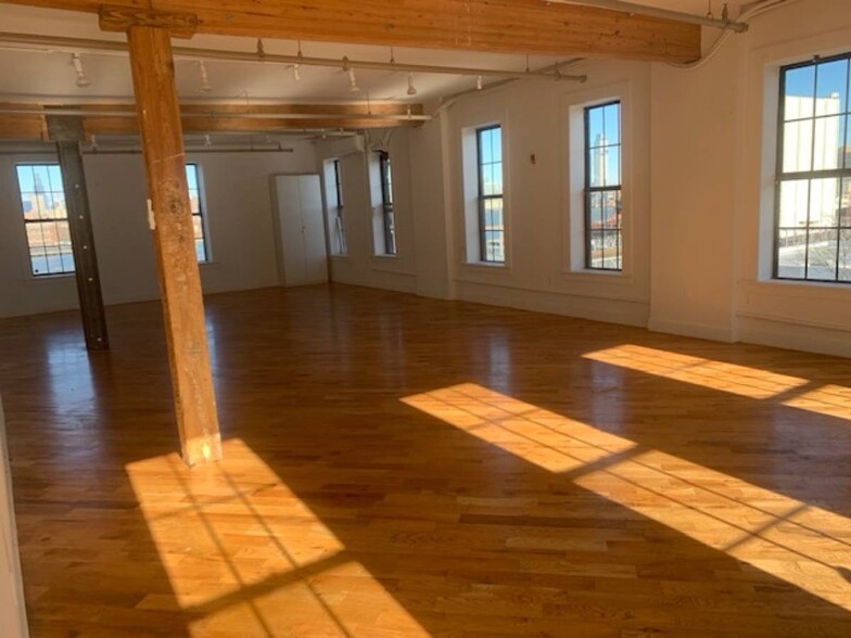 Primary Photo Of 247 Water St, Brooklyn Manufacturing For Lease