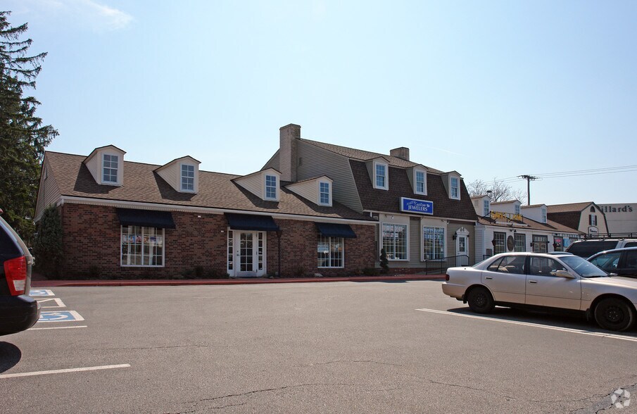 More Photos Of 121 Ghent Rd, Fairlawn Storefront Retail Office For Lease