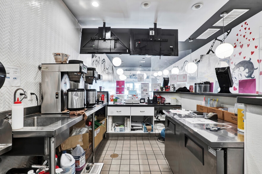 More Photos Of 506 S Myrtle Ave, Monrovia Storefront For Sale