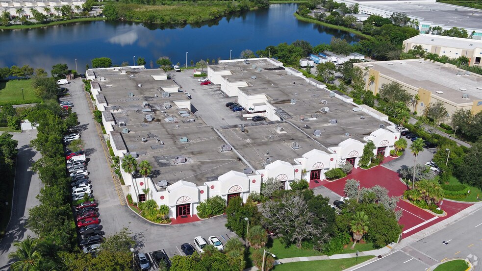 More Photos Of 1101-1197 Sawgrass Corporate Pky, Sunrise Light Manufacturing For Lease