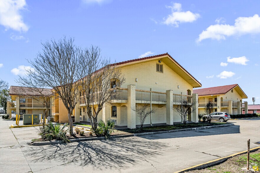 More Photos Of 1035 Martin Luther King Jr Dr, Monroe Hotel For Sale