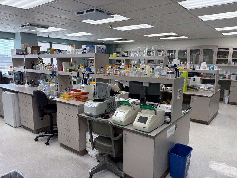 More Photos Of 718-720 Broadway, Seattle Office For Lease