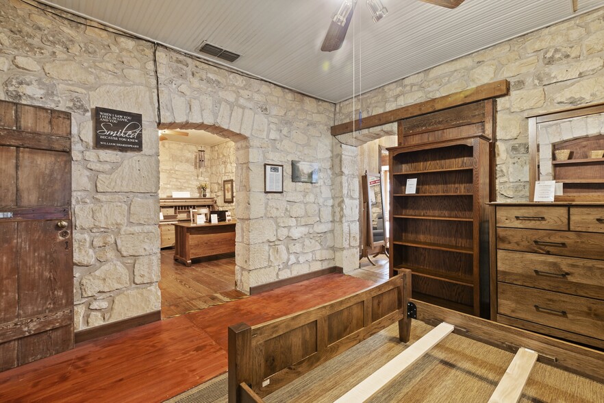 More Photos Of , Fredericksburg Unknown For Sale