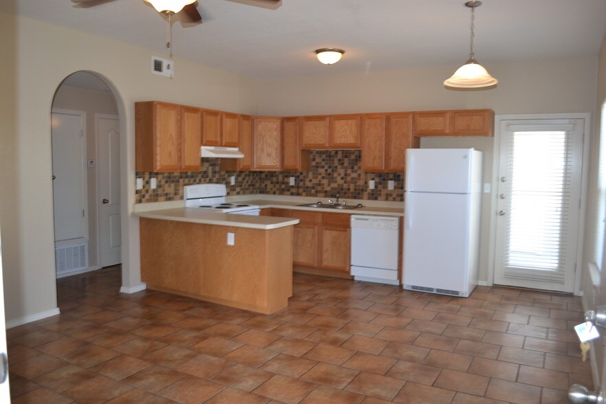 More Photos Of 9010 Betel Dr, El Paso Apartments For Sale