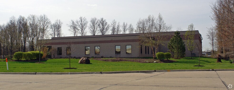 More Photos Of 22555 Ascoa Ct, Strongsville Warehouse For Sale