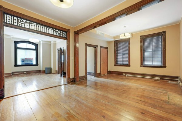 More Photos Of 113 Murray St, Ottawa Office For Sale