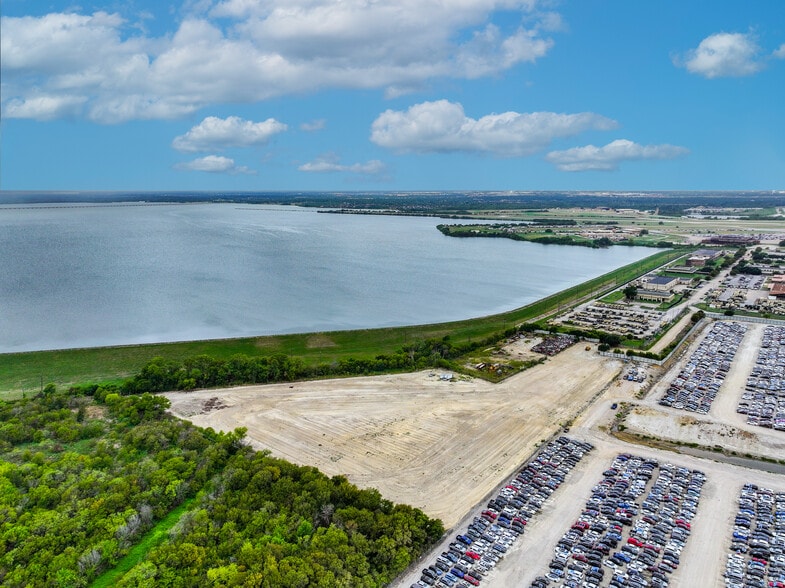 More Photos Of 513 Idlewild Rd, Grand Prairie Land For Lease