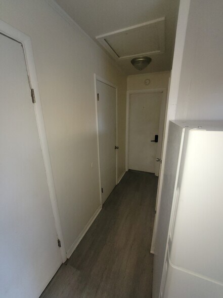 More Photos Of 1458 W 32nd St, Indianapolis Apartments For Sale