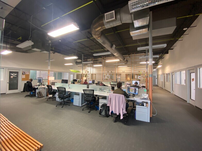 More Photos Of 608 E Hickory St, Denton General Retail For Lease