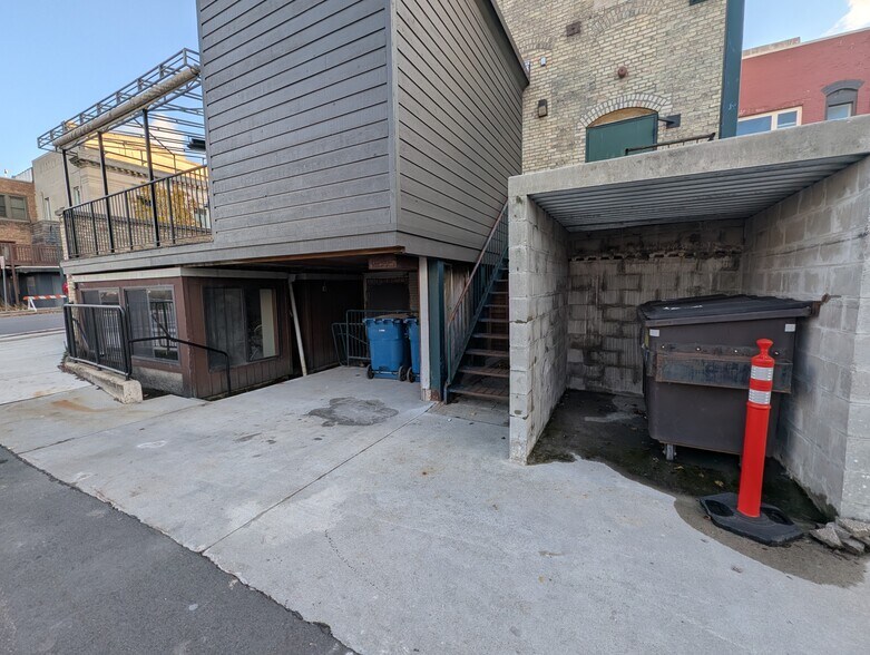 More Photos Of 161 E Front St, Traverse City Storefront Retail Residential For Lease