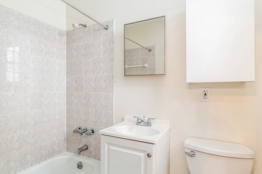 More Photos Of 4132 53rd St, Woodside Apartments For Sale