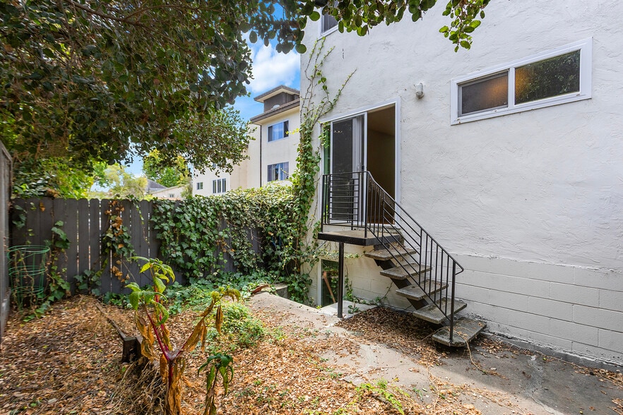 More Photos Of 2425 Grant St, Berkeley Apartments For Sale