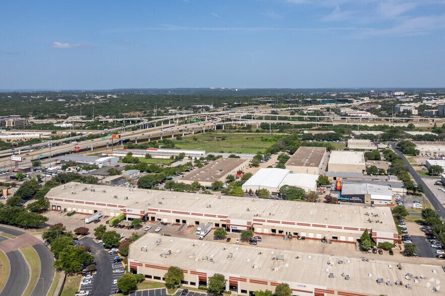 More Photos Of 9200 Waterford Centre Blvd, Austin Distribution For Lease