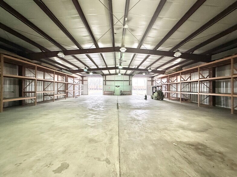 More Photos Of 140 State St, Calumet City Warehouse For Sale