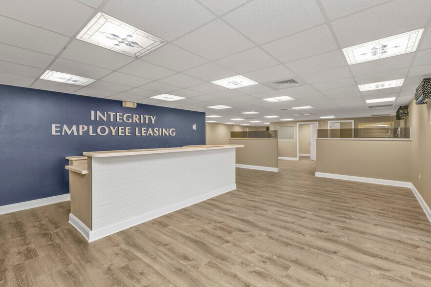 More Photos Of 128 W Charlotte Ave, Punta Gorda Office Residential For Sale