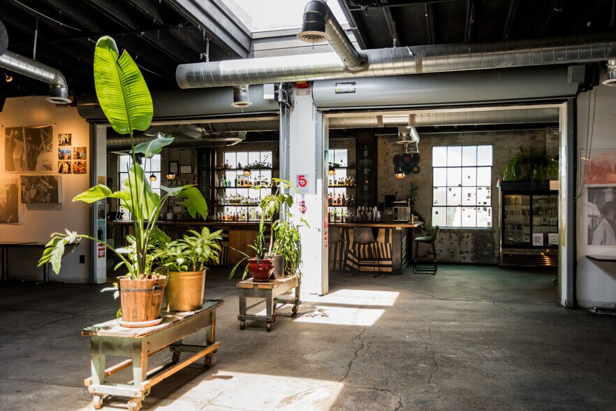 More Photos Of 2905 Beaufait St, Detroit Warehouse For Sale