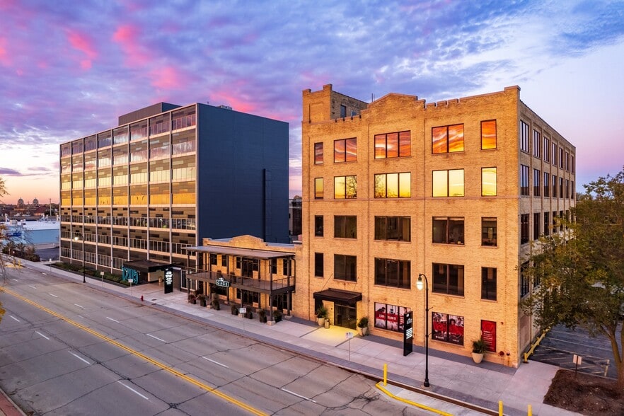 More Photos Of 1205 S 70th St, West Allis Unknown For Lease