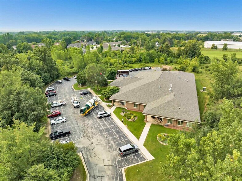 More Photos Of 1511 W Main Ave, De Pere Medical For Sale