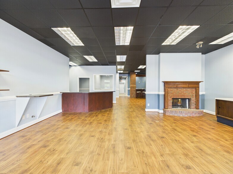 More Photos Of 7559 Kayne Blvd, Columbus Freestanding For Lease