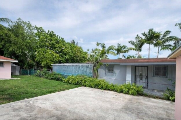 More Photos Of 77 Northwest Blvd, Miami Apartments For Sale