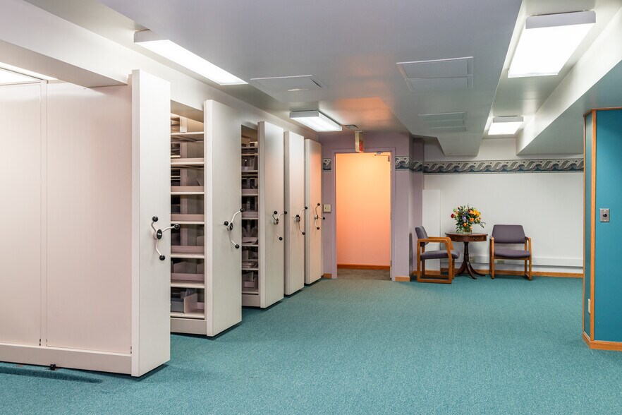 More Photos Of 1752 W High St, Piqua Medical For Sale