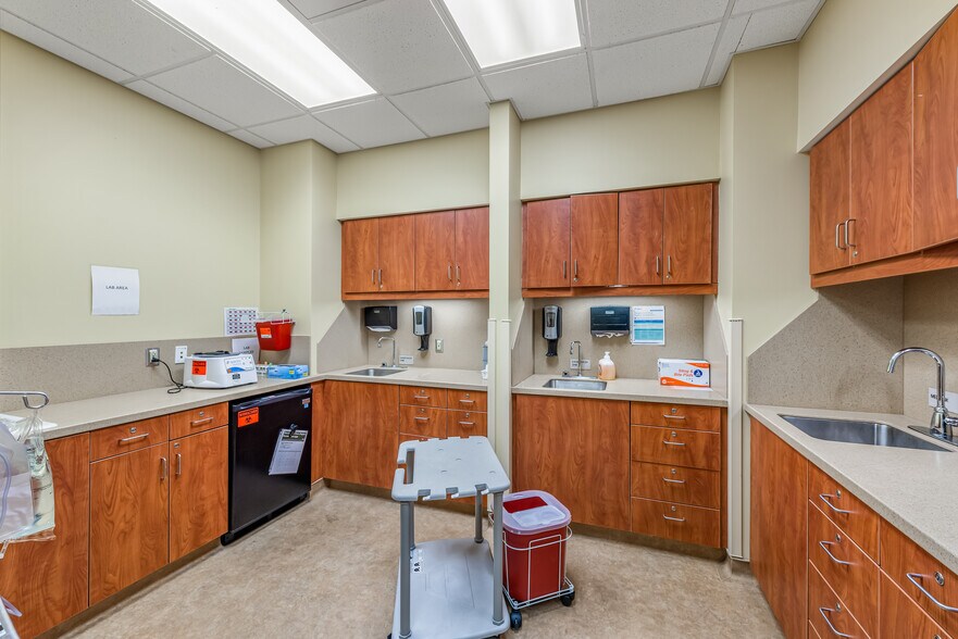 More Photos Of 2202 Jordan Rd SW, Fort Payne Medical For Sale