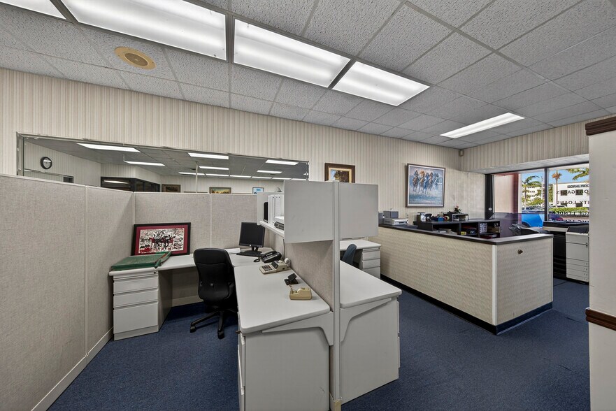 More Photos Of 3050 E Commercial Blvd, Fort Lauderdale Office For Sale