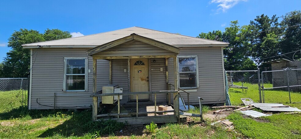 More Photos Of 19618 E Highway 6, Alvin Land For Sale
