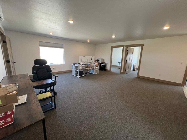 More Photos Of 3746 N Higley Rd, Ogden Showroom For Lease