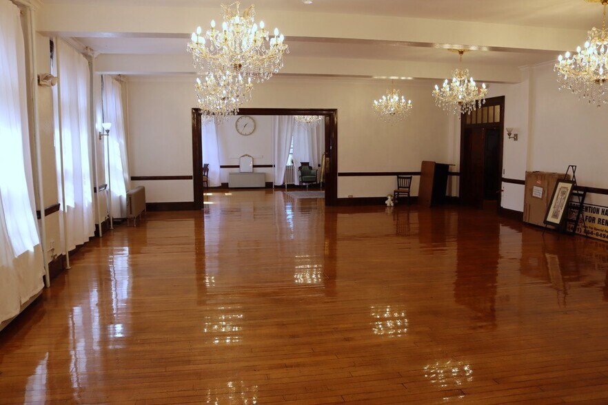 More Photos Of 1860 Westminster St, Providence Religious Facility For Lease