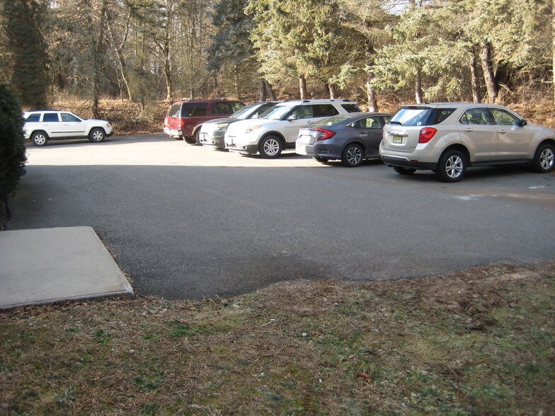 More Photos Of 56 Rt-173, Hampton Medical For Lease