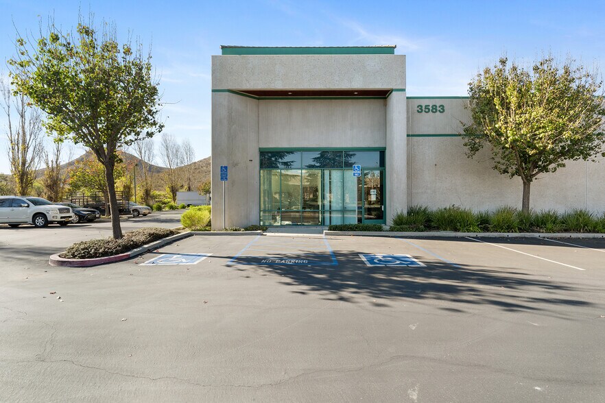 More Photos Of 3583 Old Conejo Rd, Newbury Park Manufacturing For Lease