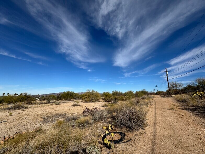 More Photos Of 9050 N Oracle Rd, Oro Valley Land For Sale
