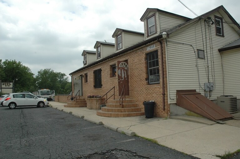 More Photos Of 12948 Eastern Ave, Middle River Restaurant For Sale