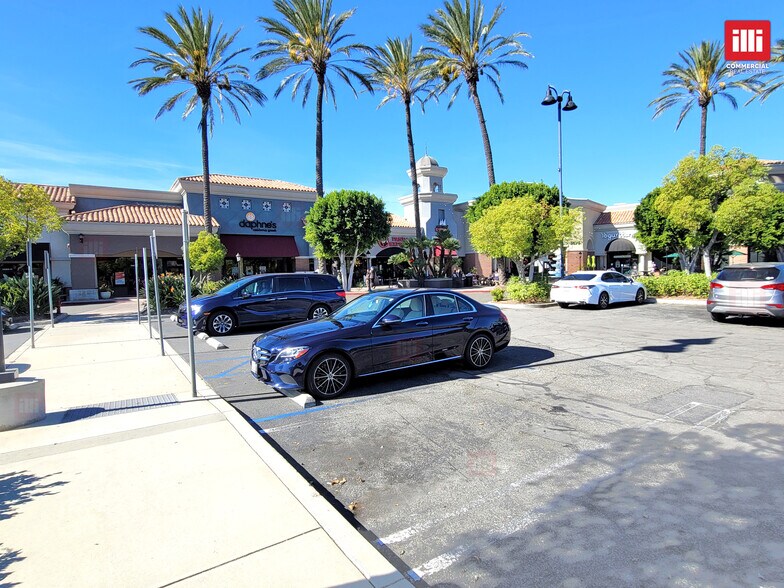 More Photos Of 2621-2795 Tapo Canyon Rd, Simi Valley Storefront For Lease