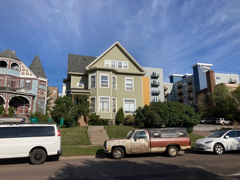 More Photos Of 117 W 3rd St, Duluth Apartments For Sale