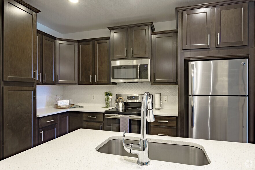 More Photos Of 1351 S Federal Hwy, Boynton Beach Apartments For Lease