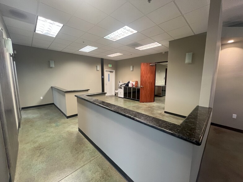 More Photos Of 350 W 5th Ave, Escondido Office For Sale