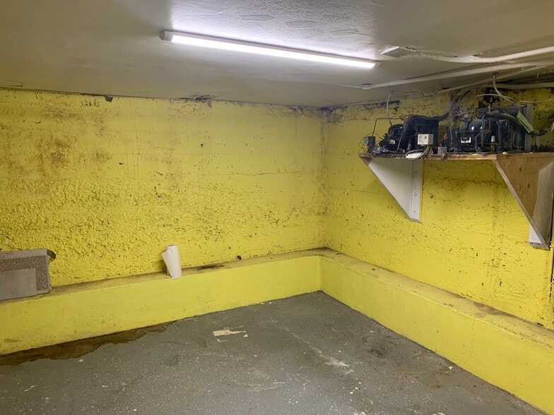 More Photos Of 3248 22nd St, San Francisco Storefront Retail Residential For Lease