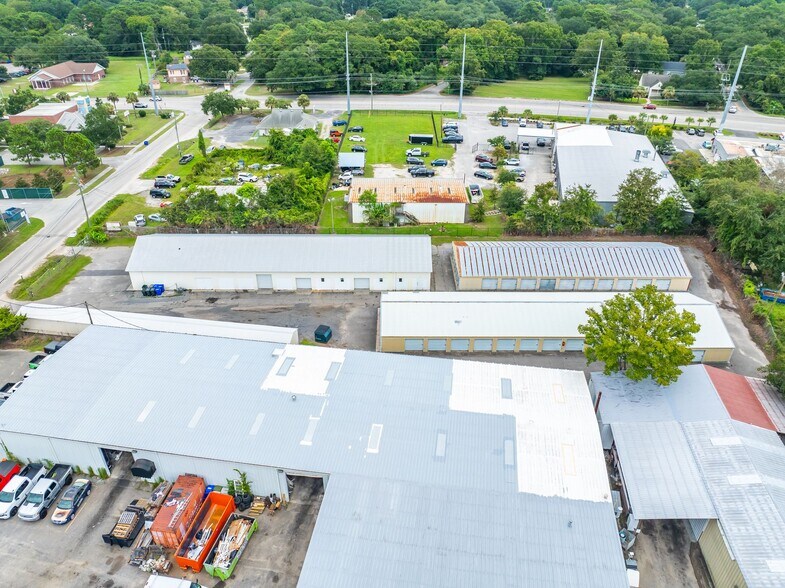 More Photos Of 1719 Signal Point Rd, Charleston Self Storage For Sale