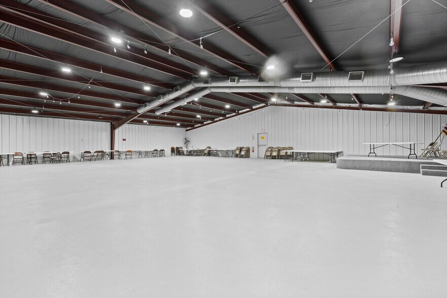 More Photos Of 4951 US Highway 190 W, Livingston Office For Sale