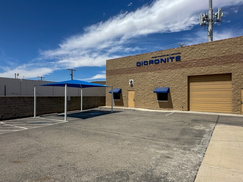 More Photos Of 801 Pendale Rd, El Paso Distribution For Sale