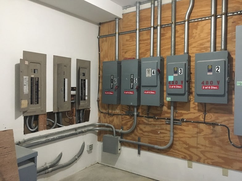 More Photos Of 1611 S Geiger Blvd, Spokane Industrial For Sale